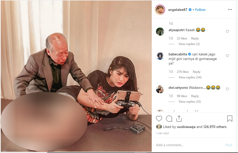 Geger Foto Model Seksi Angela Lee Dipijat Kakek Bintang Porno ...